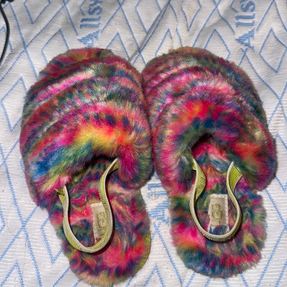Toddlers size 10 UGG slippers